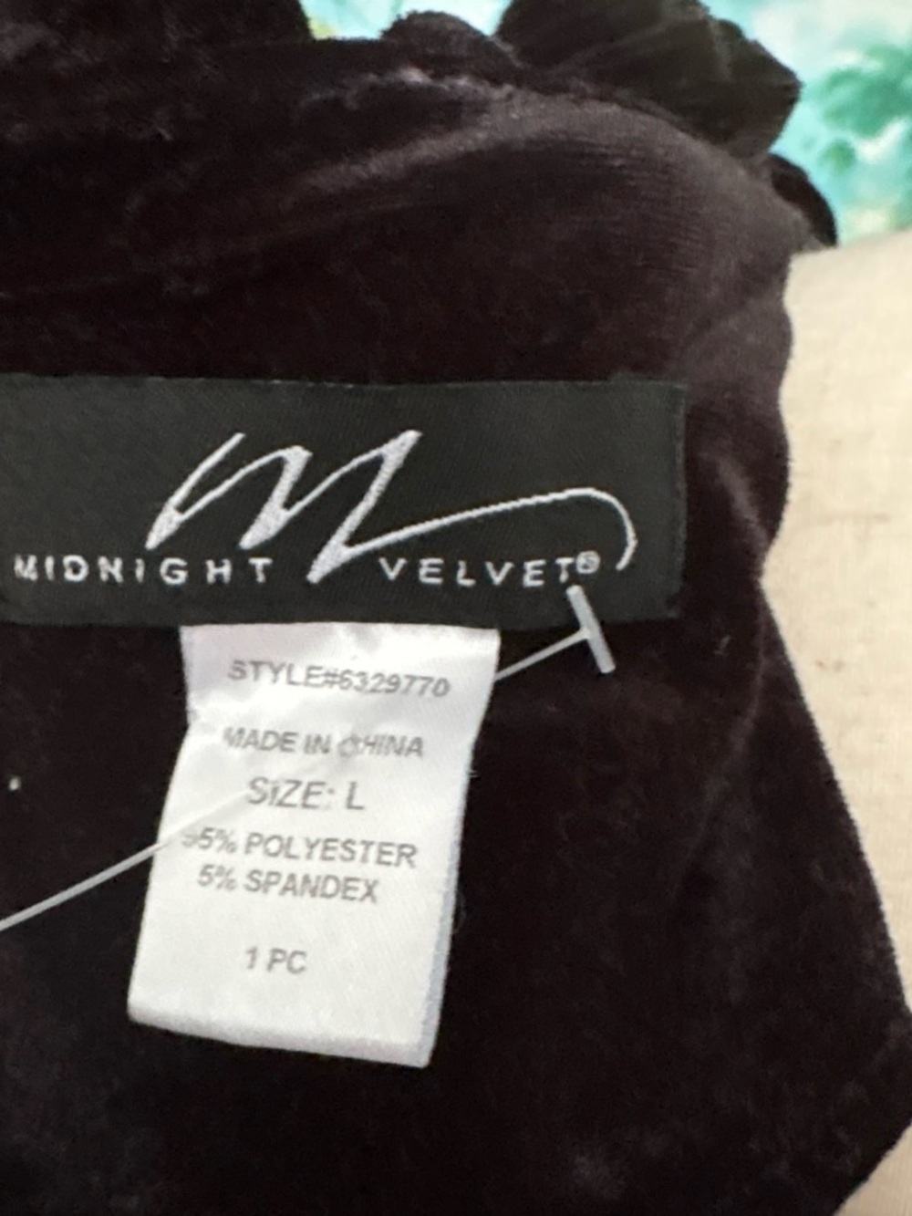 Midnight Velvet Black Velvet Rose-Trim Long Sleeve Sheath Dress - Picture 7 of 7
